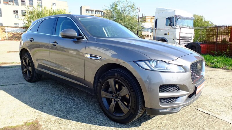 Jaguar F-Pace